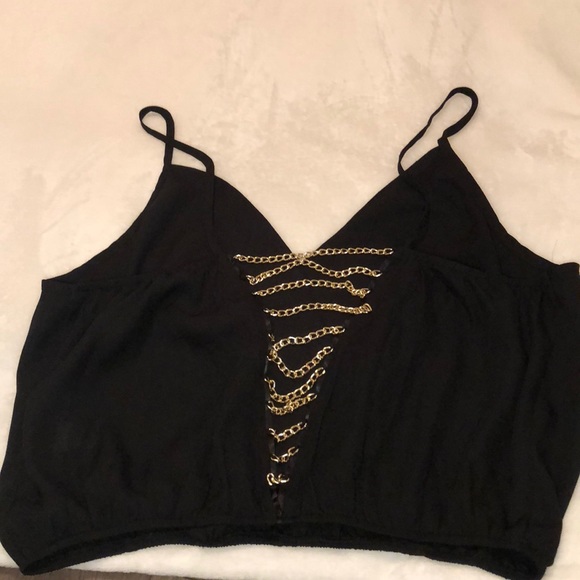 crop top - Picture 2 of 2